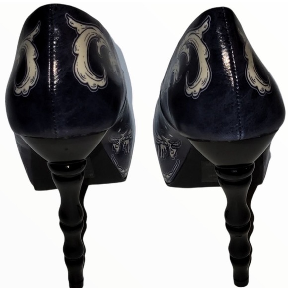 Ashen Bird Skeleton Too Fast Heels Size 7 - Picture 3 of 8